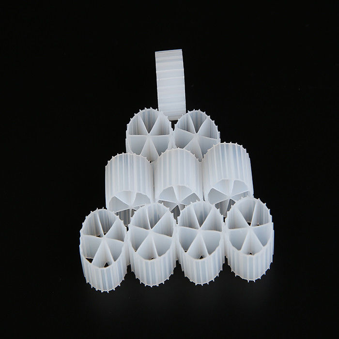 পরিবেশ বান্ধব জল বিশুদ্ধকরণ MBBR দীর্ঘ জীবনকাল সহ বায়ো মিডিয়া সুরক্ষা প্রযুক্তি সাদা