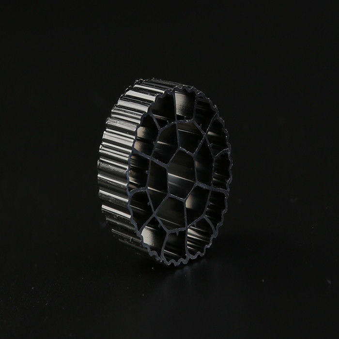 অ্যাক্টিভেটেড কার্বন এবং ভার্জিন এইচডিপিই উপাদান সহ কালো রঙের এমবিবিআর বায়ো মিডিয়া