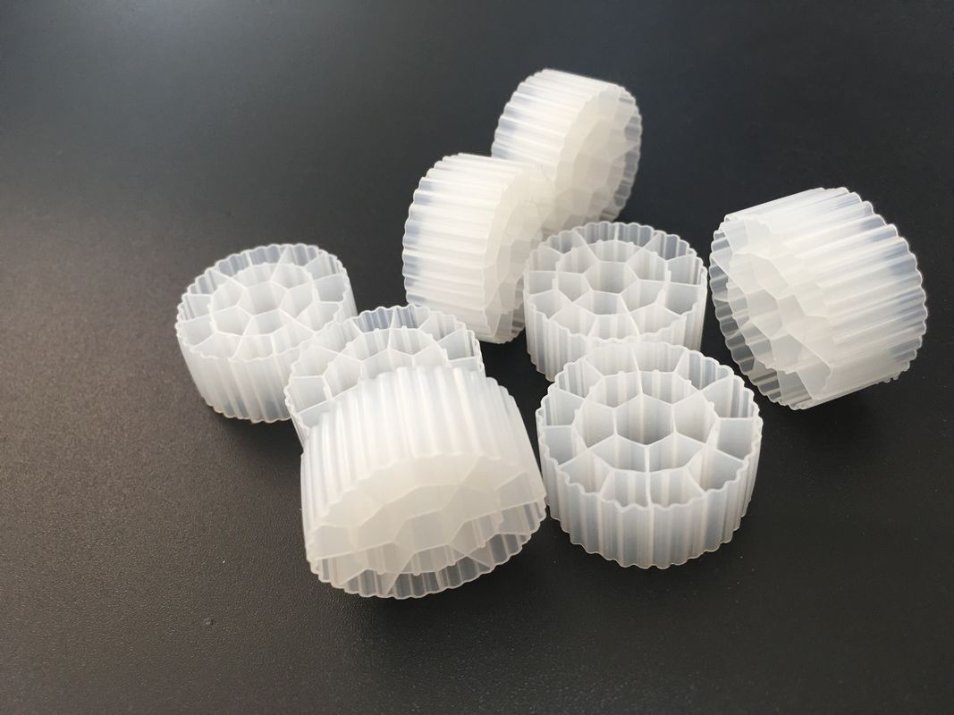 সাদা রঙের এইচডিপিই ফিল্টার মিডিয়া, প্লাস্টিক ফিল্টার মিডিয়া দীর্ঘ সেবা জীবন