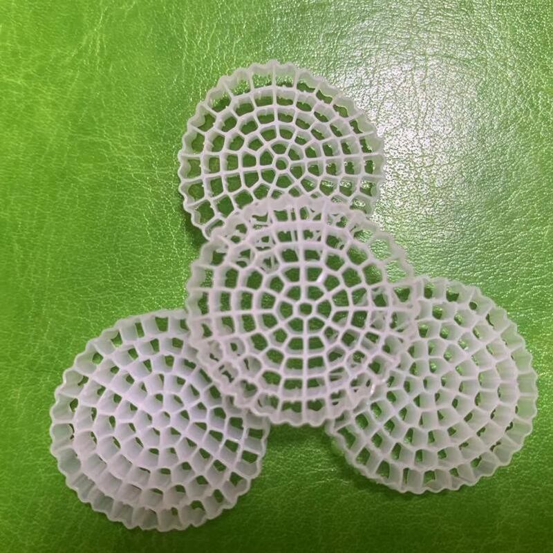 PE79S 1600m2/m3 ফ্লোটিং ক্যারিয়ার এমবিবিআর নিকাশের জন্য ফিল্টার মিডিয়া