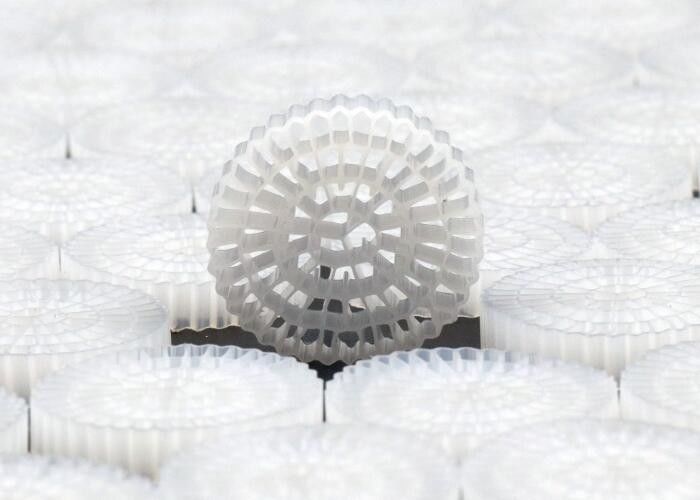 এইচডিপিই ফ্লোটিং মুভিং বেড ফিল্টার মিডিয়া ওয়াটার ট্রিটমেন্ট প্ল্যান্টের জন্য