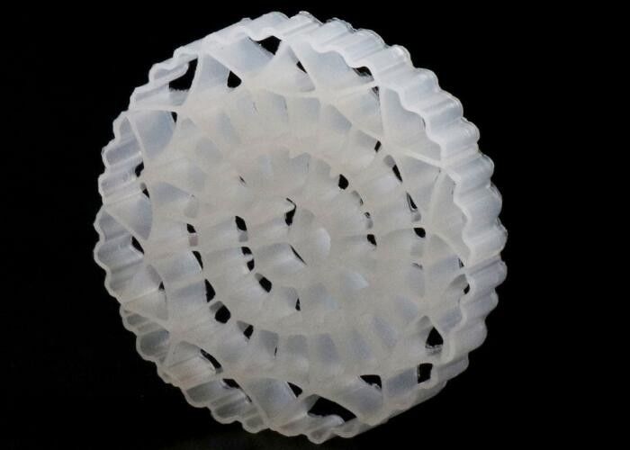 এইচডিপিই কল্ডনেস ফিল্টার মিডিয়া পুকুরের জন্য Biocells MBBR প্রযুক্তি প্রভাব প্রতিরোধের