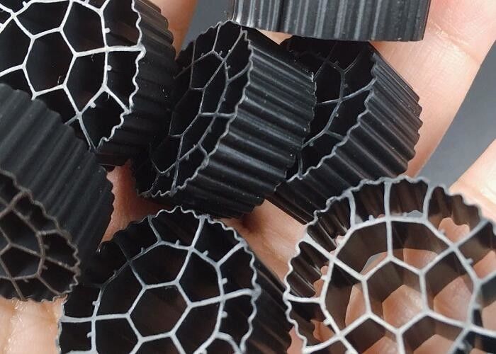 কালো রঙের কে৩ এমবিবিআর ফিল্টার ক্যারিয়ার ফর ইন্ডাস্ট্রিয়াল ওয়াটার ট্রিটমেন্ট ২৫*১০ মিমি