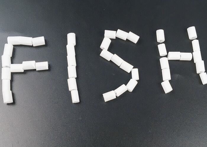 এমবিআর অ্যাকোয়ারিয়াম বায়ো ফিল্টার মিডিয়া এইচডিপিই সুরক্ষিত উপাদান জীবন নিশ্চিত করুন 5 * 10 মিমি