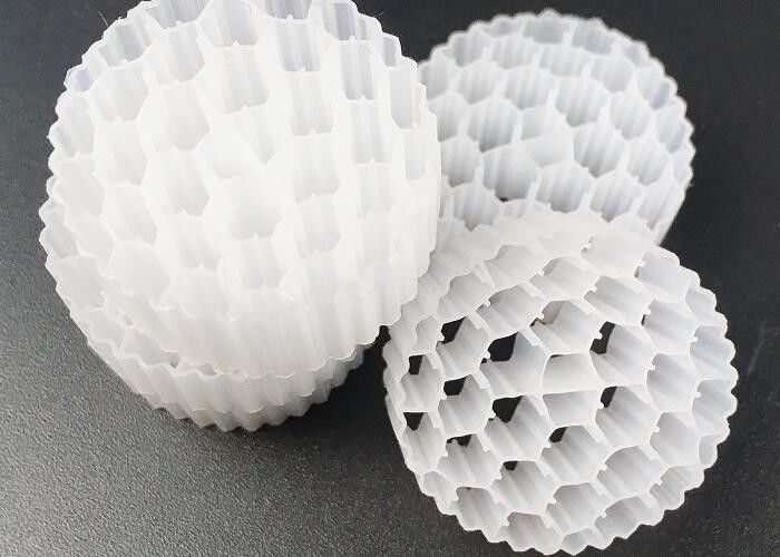 অ্যাকোয়াপোনিক্স এমবিআর বায়োচিপস বিও ফিল্টার মিডিয়া জল সংরক্ষণ করুন বায়োফিল্ম বৃদ্ধি