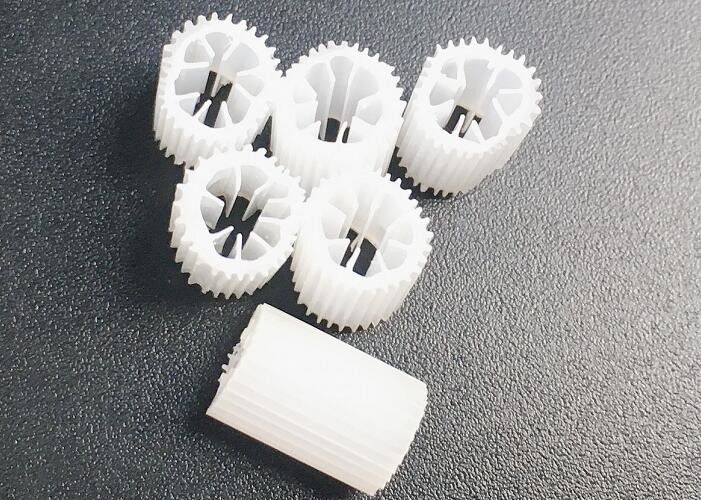 স্পেস সাশ্রয় প্লাস্টিক ভাসমান ফিল্টার মিডিয়া কাল্ডনেস বায়ো ফিল্টার মিডিয়া