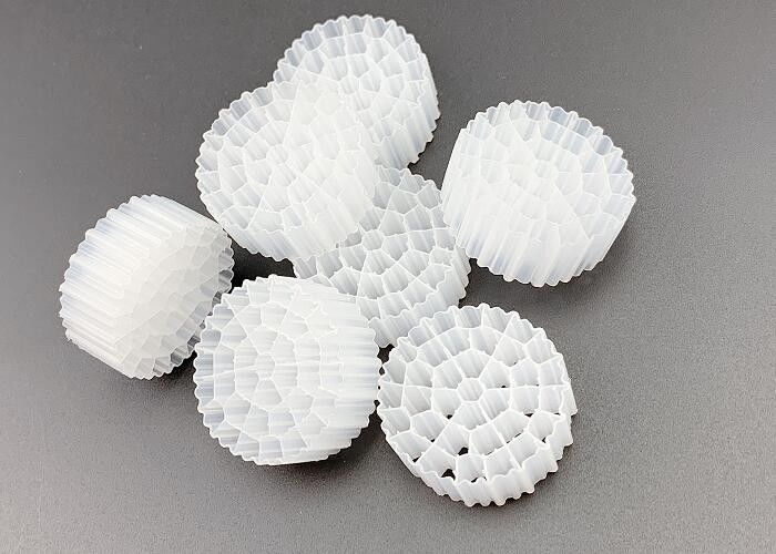 সাদা রঙের এইচডিপিই কে১ ফিল্টার মিডিয়া পিই৩৭
