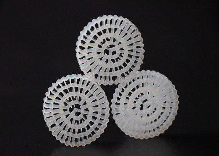 ভার্জিন এইচডিপিই উপাদান এমবিবিআর বায়ো মিডিয়া সাদা রঙ এবং 25 * 4 মিমি আকার উচ্চ পৃষ্ঠতল এলাকা এমবিবিআর