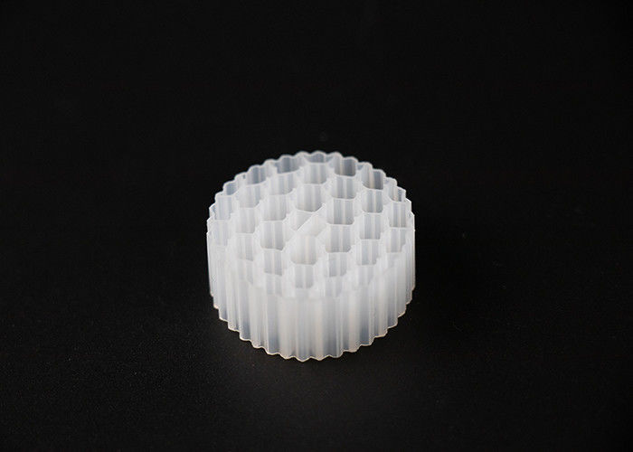 PE38 25*10MM 800m2/M3 Mbbr বায়ো ফিল্টার মিডিয়া ভার্জিন PE