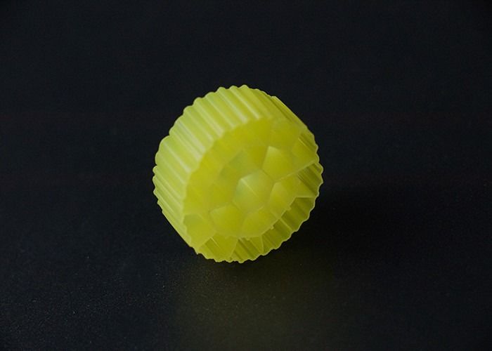 সাদা রঙের এমবিবিআর ফিল্টার মিডিয়া কে 3 বায়ো মিডিয়া ভার্জিন এইচডিপিই সহ ভাল প্রভাব প্রতিরোধের