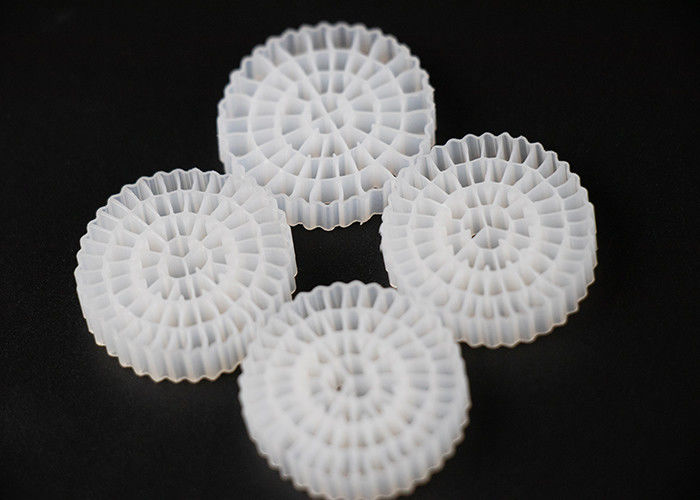 ভার্জিন এইচডিপিই আরএএস প্লাস্টিকের এমবিবিআর ফিল্টার মিডিয়া ভাল পৃষ্ঠতল সহ