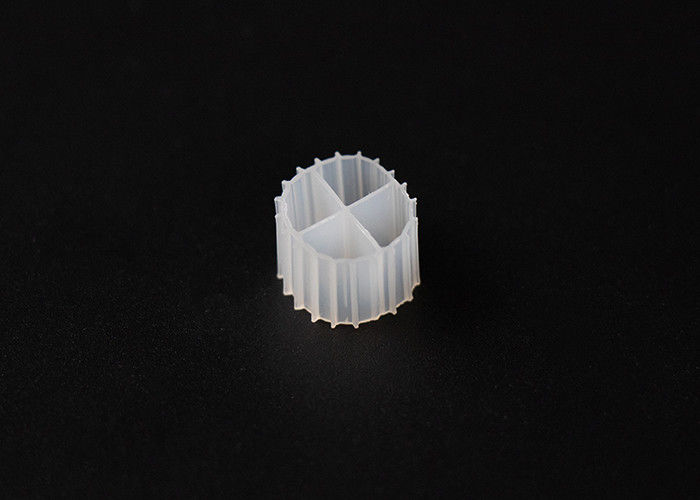 হোয়াইট কালার এইচডিপিই এমবিবিআর বায়ো ফিল্টার মিডিয়া 900m2/M3 বড় পৃষ্ঠতল