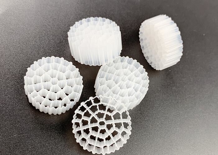 আইএফএএস এফডিএ সেফটি এইচডিপিই হোয়াইট কালার এমবিবিআর বায়োসেল ফিল্টার মিডিয়া এ/ও প্রযুক্তি