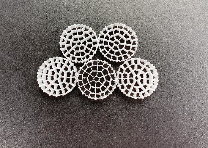 ভার্জিন এইচডিপিই আইএফএএস প্রযুক্তি এমবিবিআর ফ্লোটিং ফিল্টার মিডিয়া সাদা রঙ