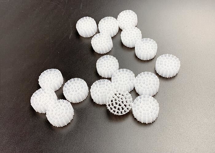 প্লাস্টিকের বায়ো মিডিয়া এক্সট্রুশন পাইপ বায়োটিউব এমবিবিআর কাল্ডনেস ফিল্টার মিডিয়া যে কোনও রঙ