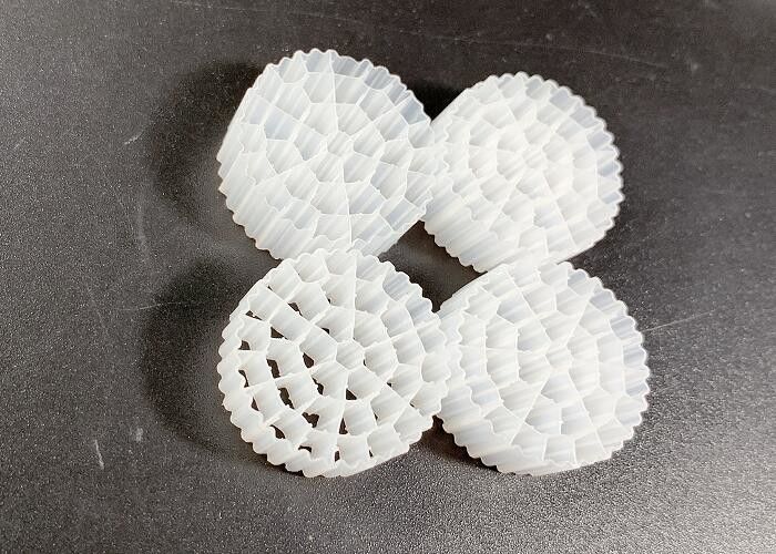 সাদা রঙ এসবিআর প্রক্রিয়া জল চিকিত্সা এমবিবিআর ফিল্টার মিডিয়া ROHS REACH