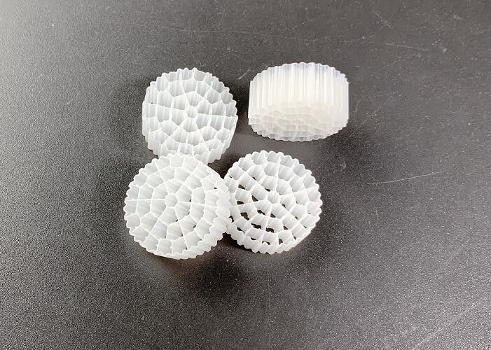 কে৩ মুভিং বেড বায়োফিল্ম রিঅ্যাক্টর এমবিবিআর ফ্লোটিং ফিল্টার মিডিয়া চিংড়ি প্লাস্টিকের ক্যারিয়ার