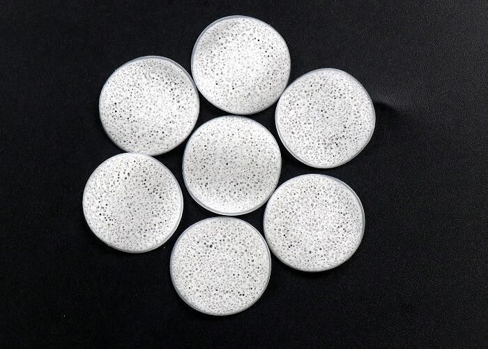 জৈব চিপস জৈবিক বায়োটিউব ফিল্টার মিডিয়া সাদা রঙ গোলাকার সমতল টুকরা